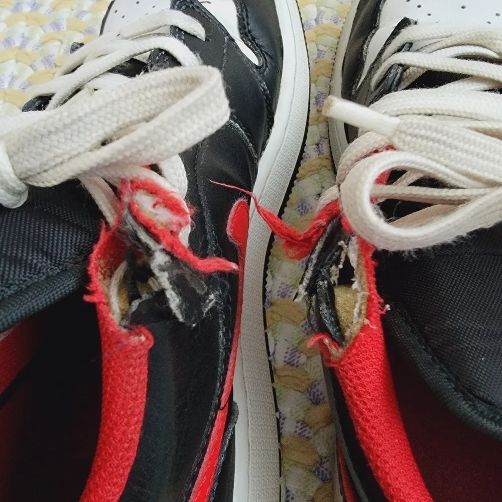 Air Jordan 1 Low Sneakers 6Y
